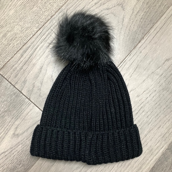 Topshop Fur PomPom hat - Picture 1 of 3